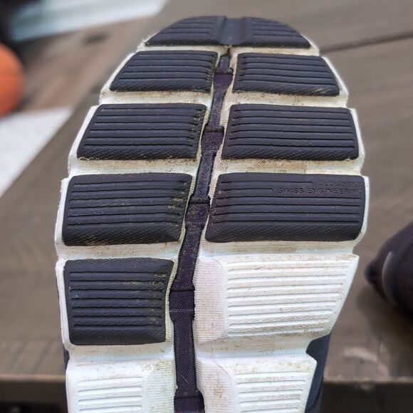 On Running Cloud Terry Shoes in Pebble Sz 10 - Picture 10 of 12